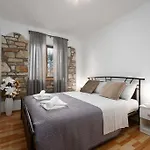 Rosello 1 By Briskva Novigrad Istria